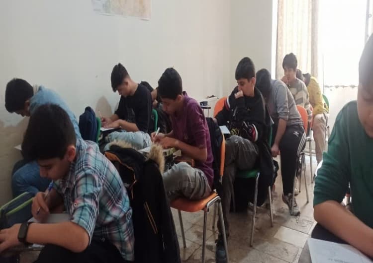 دبیرستان سپیده دانش دوره اول